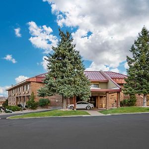 Best Western Plus Landmark Inn